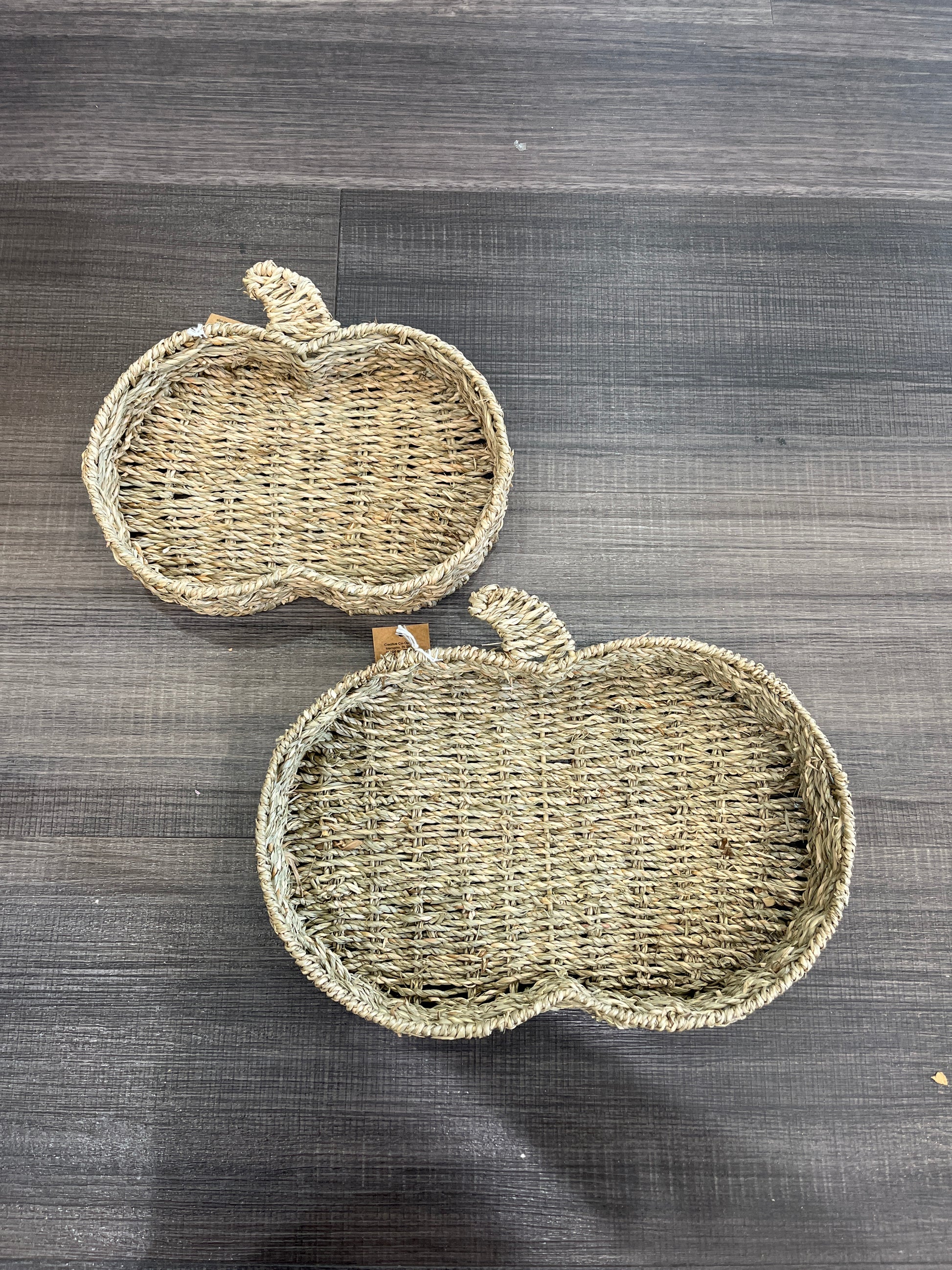 Seagrass Pumpkin Shaped Containers