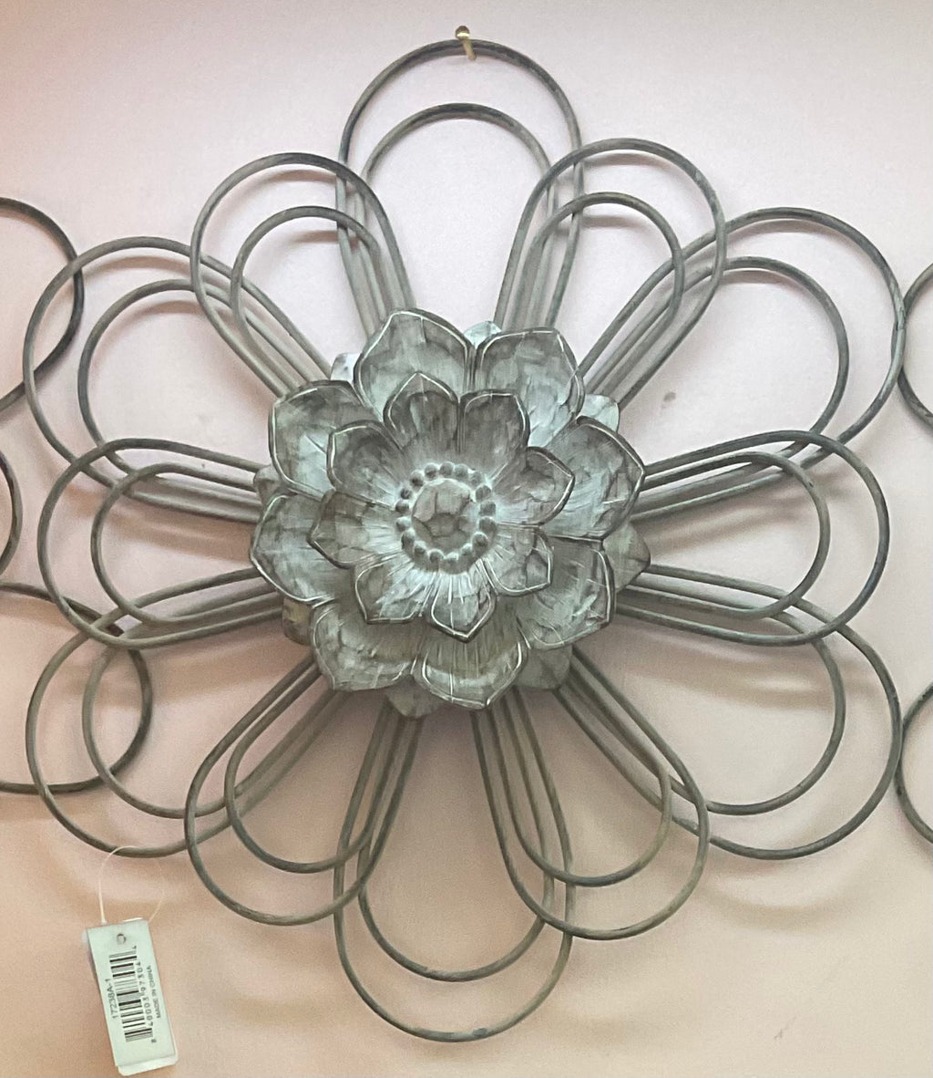 Grey Metal Wall Flowers