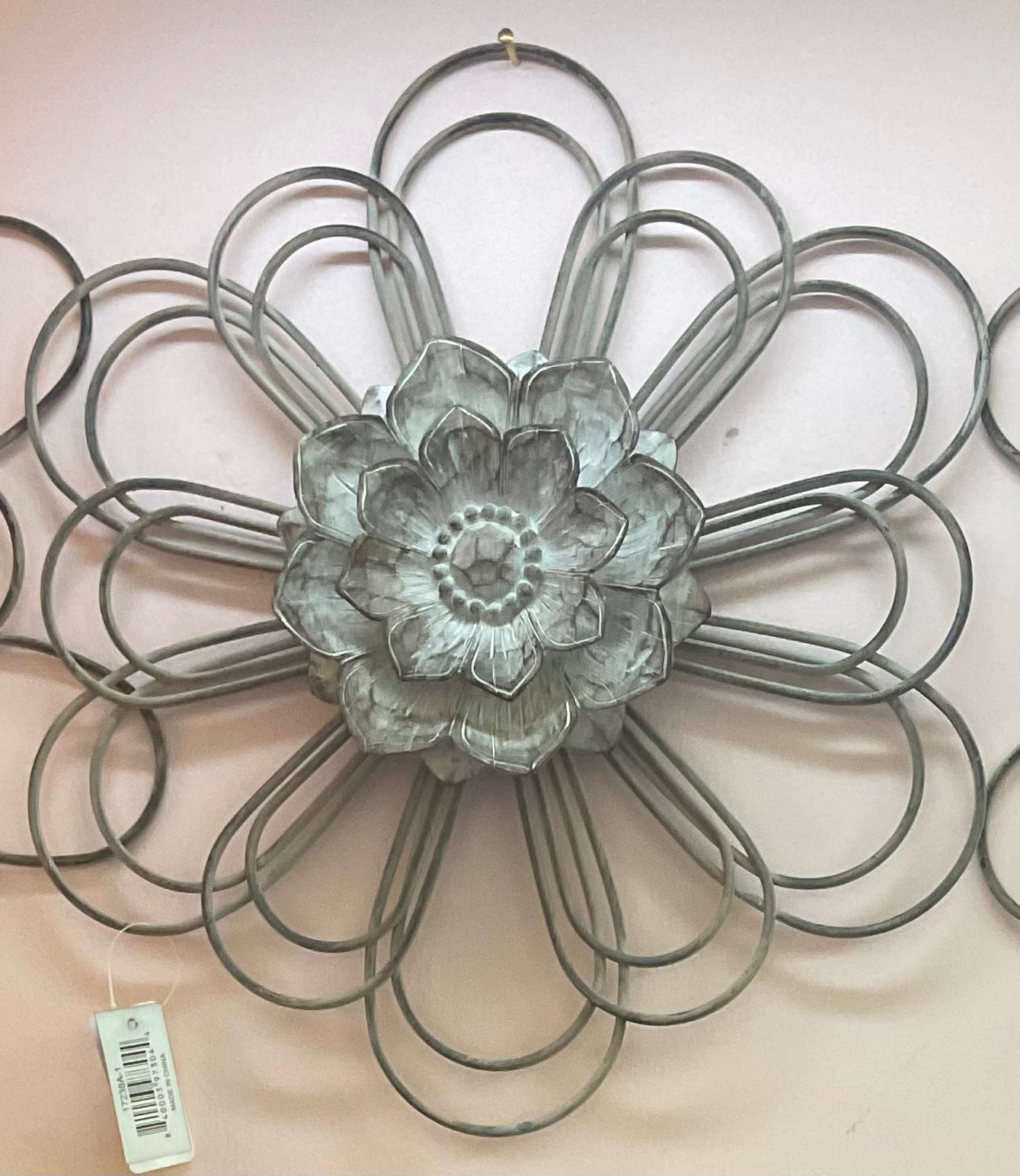 Grey Metal Wall Flowers