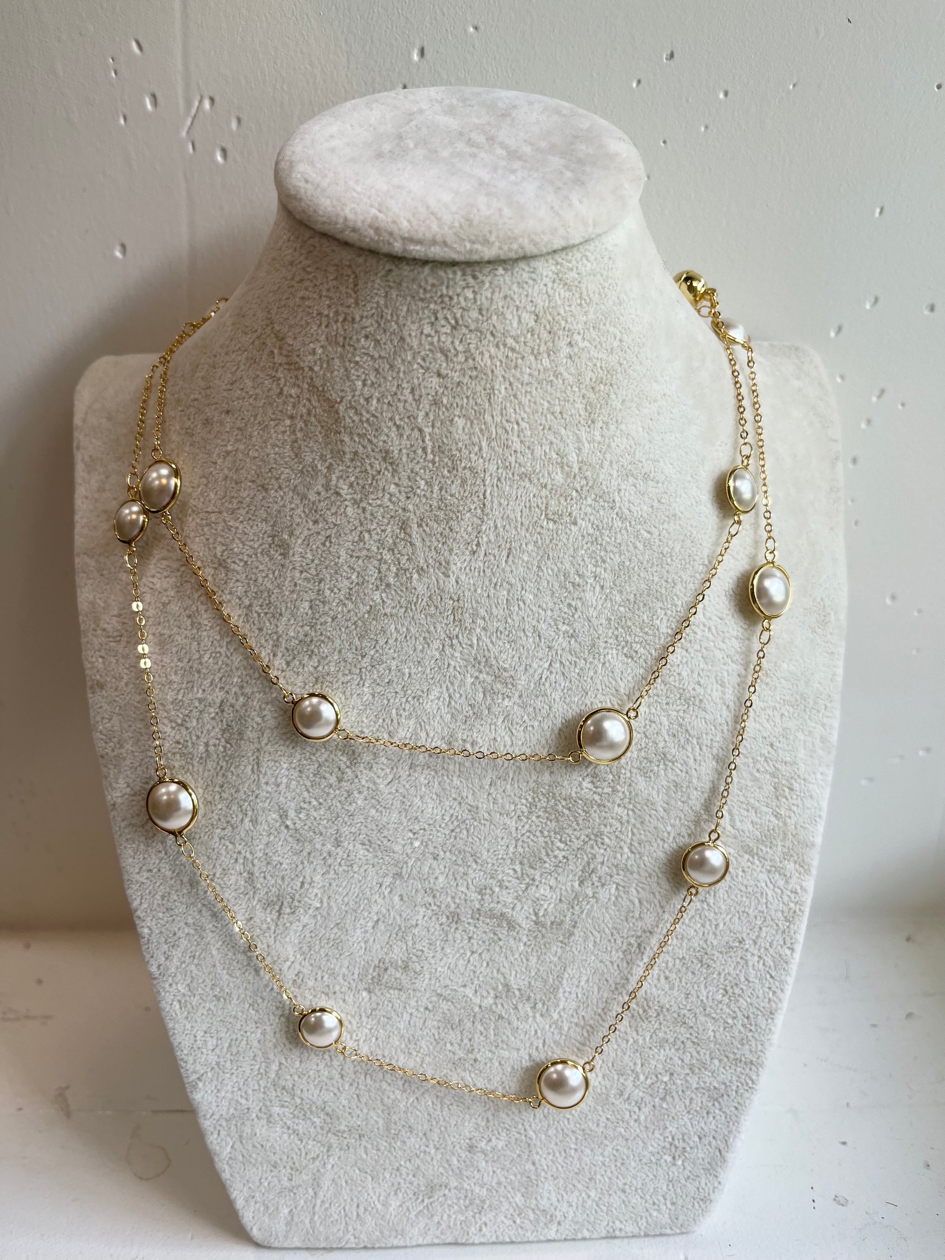 Half Pearl and Chain Magnet Long Necklace - gold/pearl