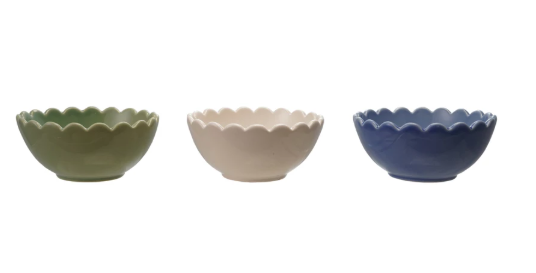 Stoneware Scalloped Bowl Medium