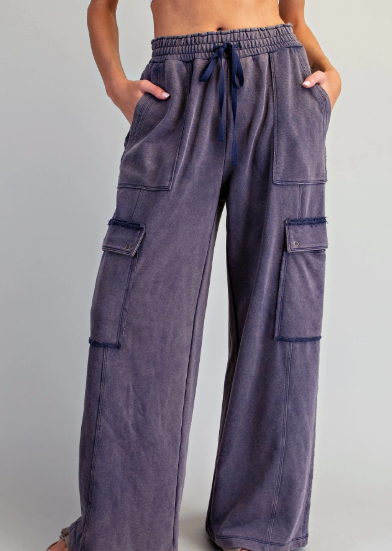 Snow Washed Cargo Sweatpants