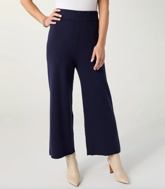 Lightweight Heavenly-Luxe Crop Bottom