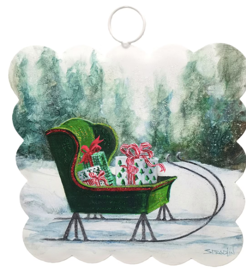 Mini Gallery Scallop Sleigh & Gifts