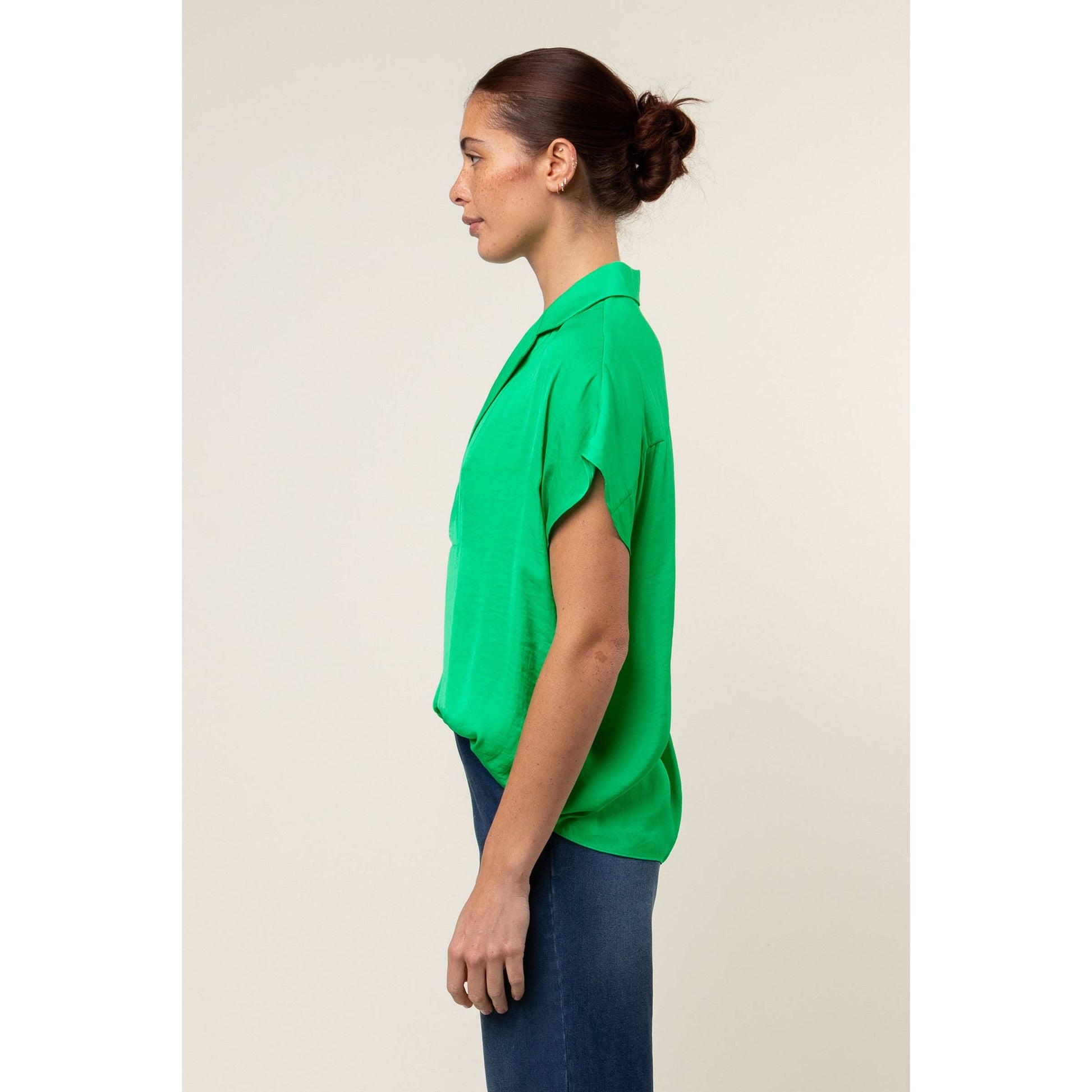 Short Sleeve Convertible Collar Blouse